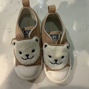 Converse Kids'/Toddler size 8, Brown Bear Face Sneakers